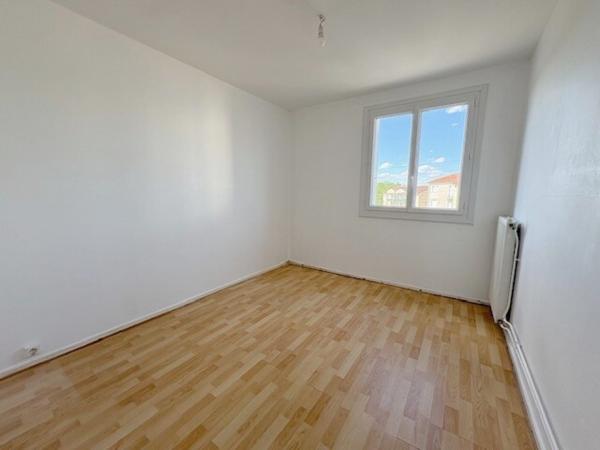 Appartement 4 pièce(s) 2 chambre(s) 65 m²