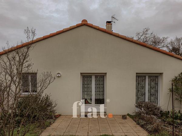 MAISON en impasse 3 CH + BUREAU + STUDIO INDEPENDANT + GARAGE