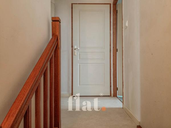 MAISON en impasse 3 CH + BUREAU + STUDIO INDEPENDANT + GARAGE