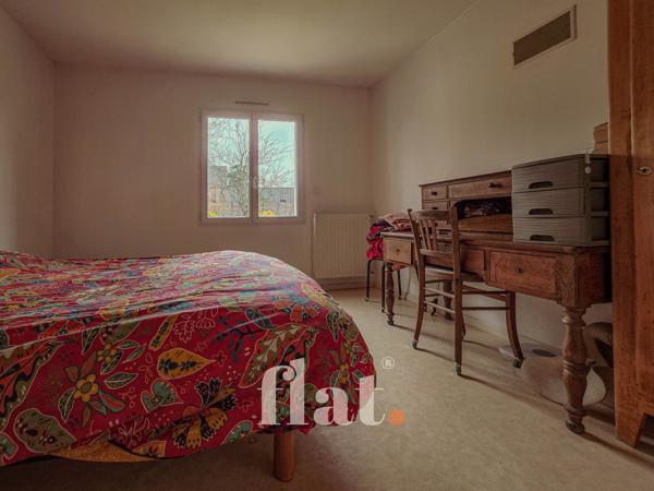 MAISON en impasse 3 CH + BUREAU + STUDIO INDEPENDANT + GARAGE