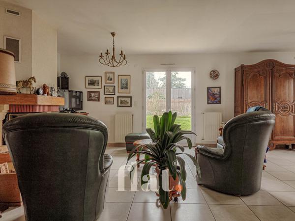 MAISON en impasse 3 CH + BUREAU + STUDIO INDEPENDANT + GARAGE