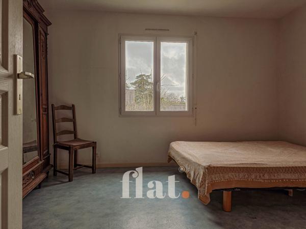 MAISON en impasse 3 CH + BUREAU + STUDIO INDEPENDANT + GARAGE