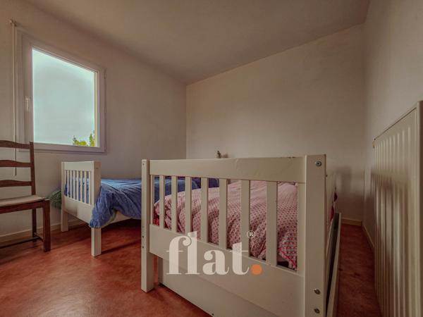 MAISON en impasse 3 CH + BUREAU + STUDIO INDEPENDANT + GARAGE