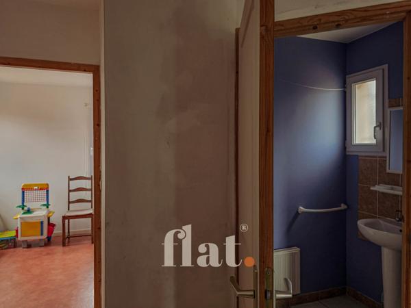 MAISON en impasse 3 CH + BUREAU + STUDIO INDEPENDANT + GARAGE