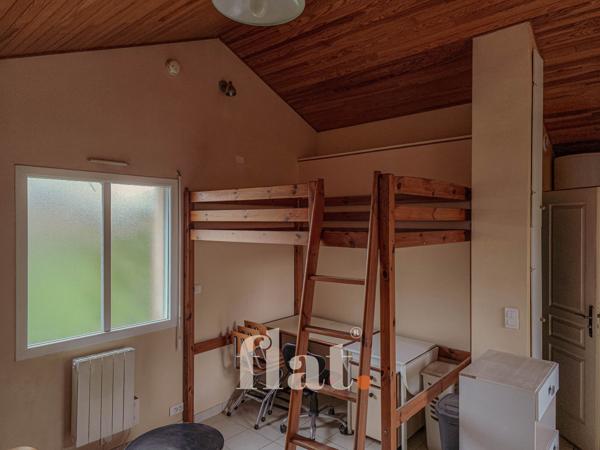 MAISON en impasse 3 CH + BUREAU + STUDIO INDEPENDANT + GARAGE