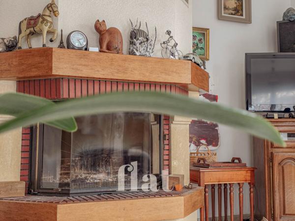 MAISON en impasse 3 CH + BUREAU + STUDIO INDEPENDANT + GARAGE