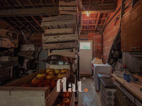 MAISON en impasse 3 CH + BUREAU + STUDIO INDEPENDANT + GARAGE