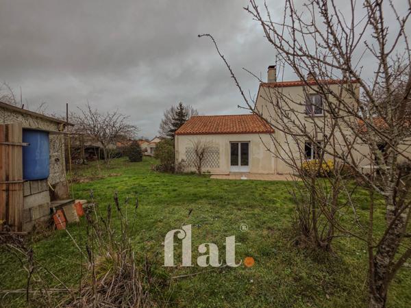 MAISON en impasse 3 CH + BUREAU + STUDIO INDEPENDANT + GARAGE