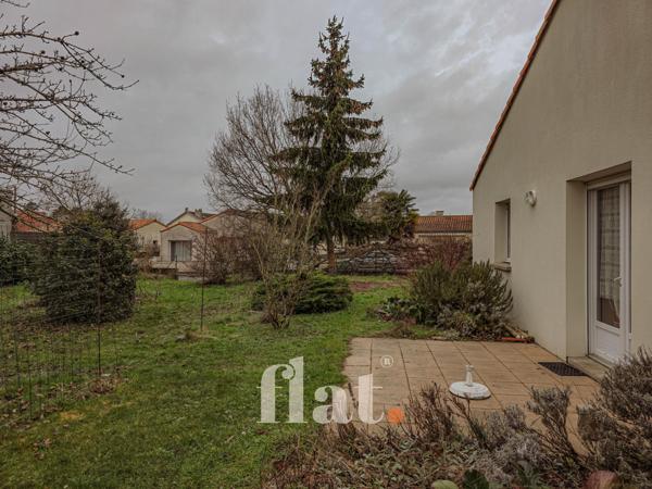 MAISON en impasse 3 CH + BUREAU + STUDIO INDEPENDANT + GARAGE