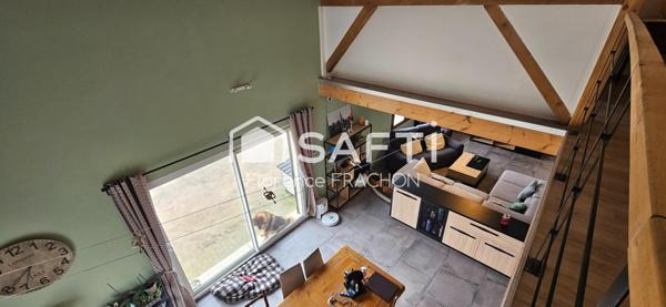 Maison familiale récente avec 4 Chambres.