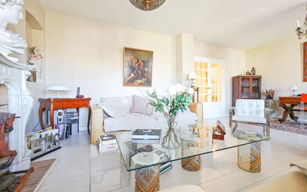 Appartement à vendre    2 pièces • 75,64 m2 Aurillac