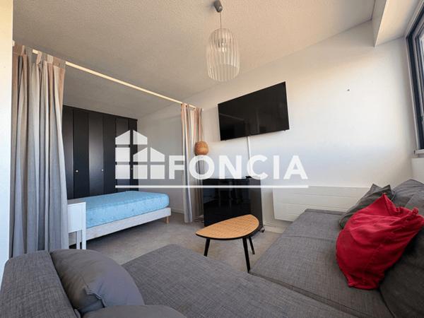 Location Studio meublé 28.7 m² - 31 AVENUE DU LAZARET La Rochelle 17000