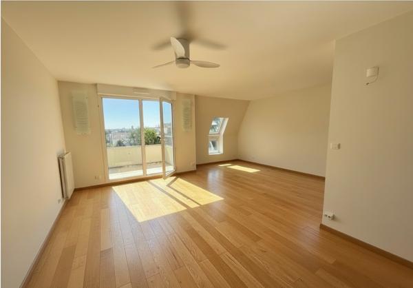 Appartement Dijon 5 pièce(s) 87 m2 + balcon + garage + cave