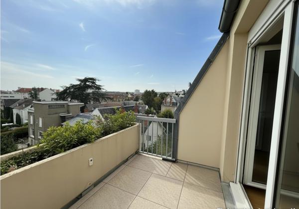 Appartement Dijon 5 pièce(s) 87 m2 + balcon + garage + cave