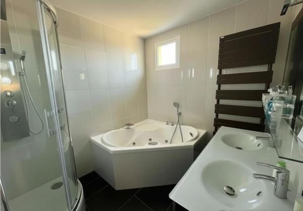 Appartement Dijon 5 pièce(s) 87 m2 + balcon + garage + cave