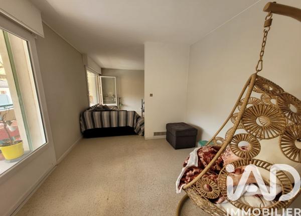 Appartement à vendre 3 pièces 82 m² Nîmes-Saint-Césaire