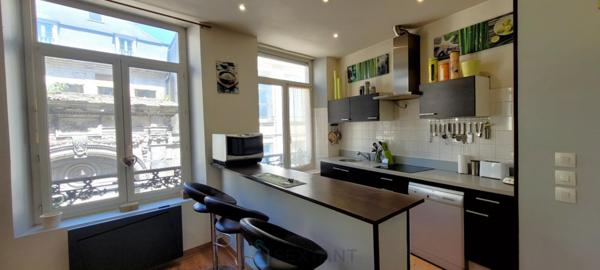 Appartement rénové en plein cur du centre-ville historique