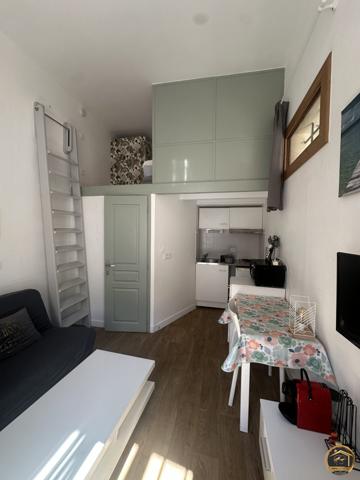 STUDIO AVEC PLACE DE PARKING PRIVATIVE