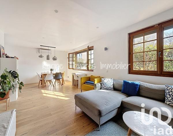 Maison traditionnelle 9 pièces de 152 m² à Bures-sur-Yvette (91440)