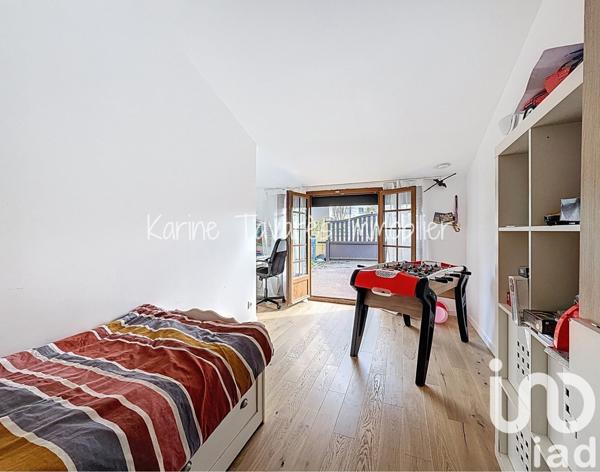 Maison traditionnelle 9 pièces de 152 m² à Bures-sur-Yvette (91440)