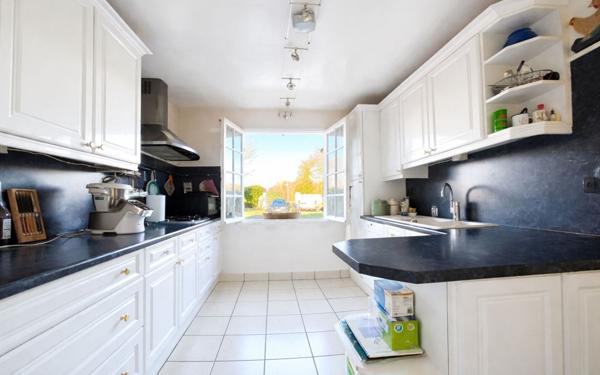 Maison à vendre    6 pièces • 147 m2 Hanches