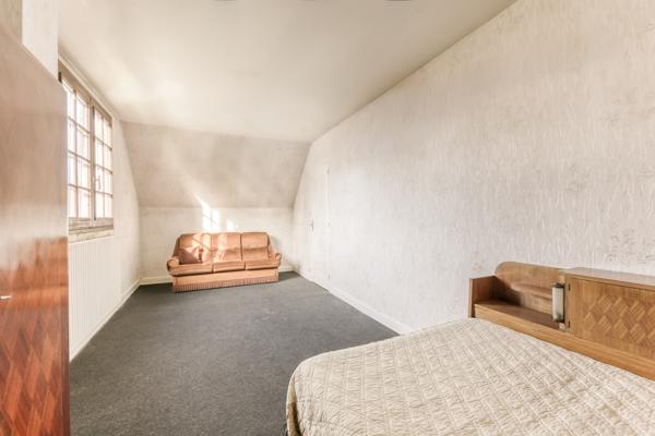 A vendre Village Anglais maison indépendante sur beau terrain de 620m² ! 