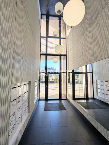 Montpellier (34000) T2 48 m² Port Marianne - Terrasse - Garage