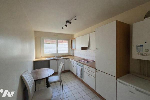 Appartement à Vendre uniquement chez votre Notaire.
Notre Service Immobilier vous propose ce t...