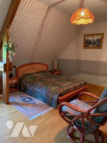 A VENDRE, dans un cadre de verdure, en sortie de bourg, à 15 min de MAYENNE, nous proposons à l...