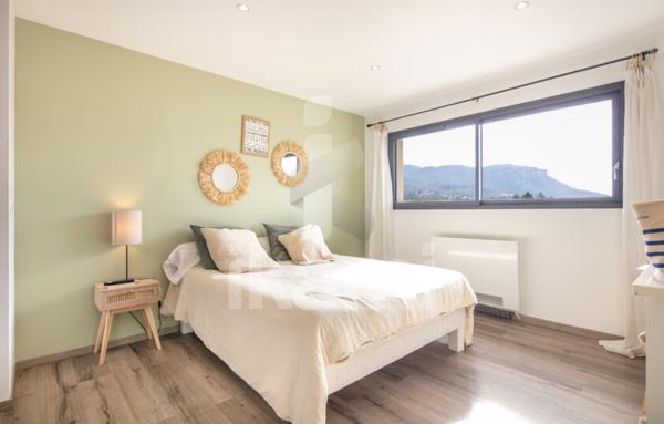 Maison Contemporaine de 6 pièces - Coublevie - 153 m2