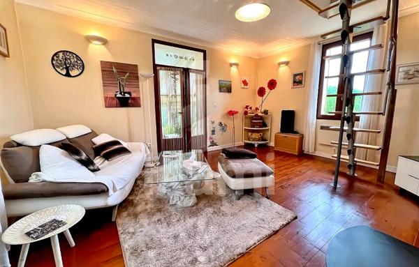 Aux Portes de Bergerac : Chartreuse périgourdine et sa maison d'amis