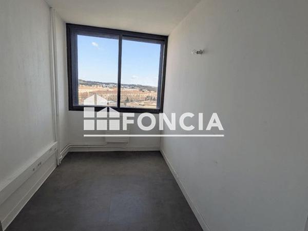 Location Local commercial 3 pièces 84.6 m² - 26 ALLEE JULES MILHAU Montpellier 34000