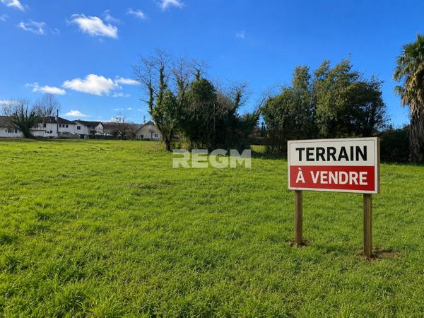 Lescar (64230) Terrain Plat Viabilisé 705m2 Lescar