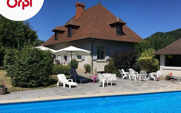 Maison à vendre    7 pièces • 221 m2 Voiron