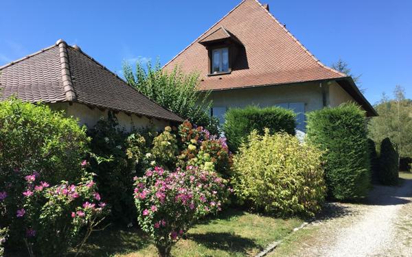 Maison à vendre    7 pièces • 221 m2 Voiron