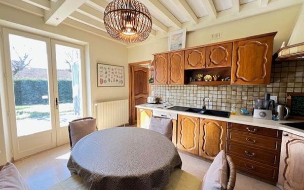 Maison à vendre    7 pièces • 221 m2 Voiron