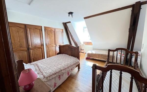 Maison à vendre    7 pièces • 221 m2 Voiron