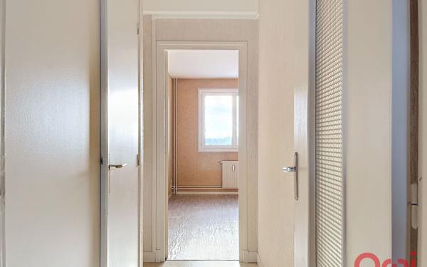 Appartement à vendre    3 pièces •  Montluçon