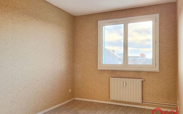 Appartement à vendre    3 pièces •  Montluçon