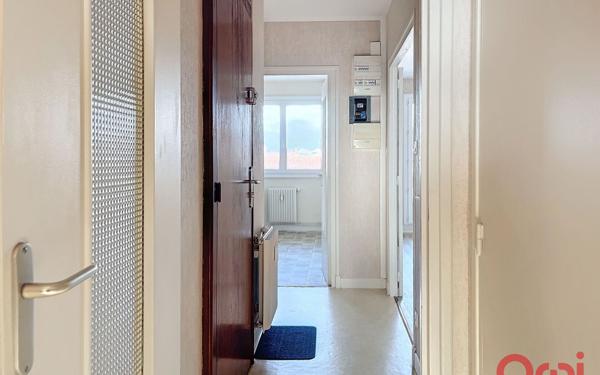 Appartement à vendre    3 pièces •  Montluçon