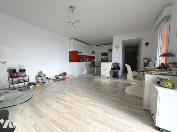 T3 avec terrasse et garage double !