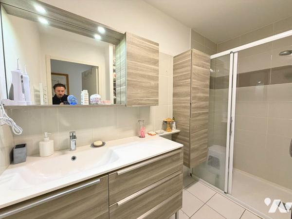 T3 avec terrasse et garage double !