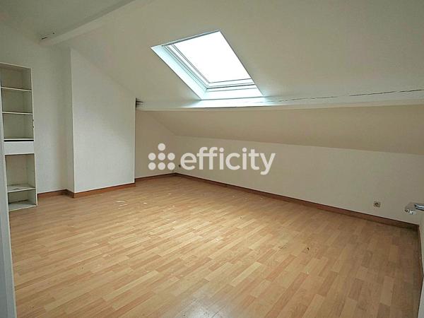 Appartement
         2 pièces
        - 40 m² Exclusivité 150 000 € *
