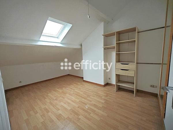 Appartement
         2 pièces
        - 40 m² Exclusivité 150 000 € *