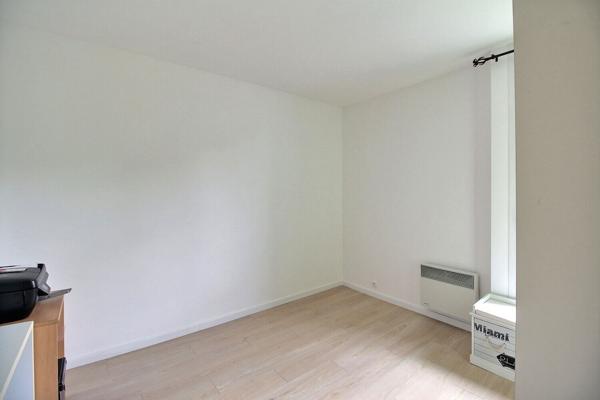 Superbe appartement 4 pièces 69.43 m² au dernier étage avec vue sur jardins à Massy Centre Ville