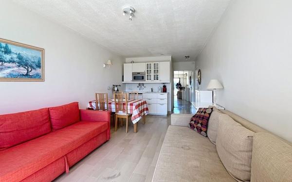 Appartement à vendre    1 pièce • 25,57 m2 Mougins
