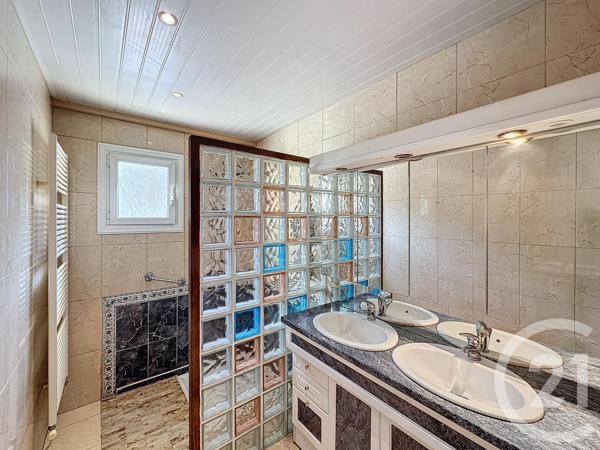 Maison à vendre  6 pièces - 164,08 m2 ARLES SUR TECH - 66