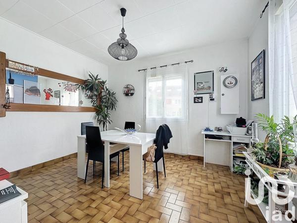 Maison traditionnelle 5 pièces de 98 m² à Orly (94310)