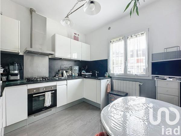 Maison traditionnelle 5 pièces de 98 m² à Orly (94310)