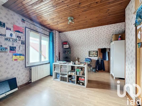 Maison traditionnelle 5 pièces de 98 m² à Orly (94310)